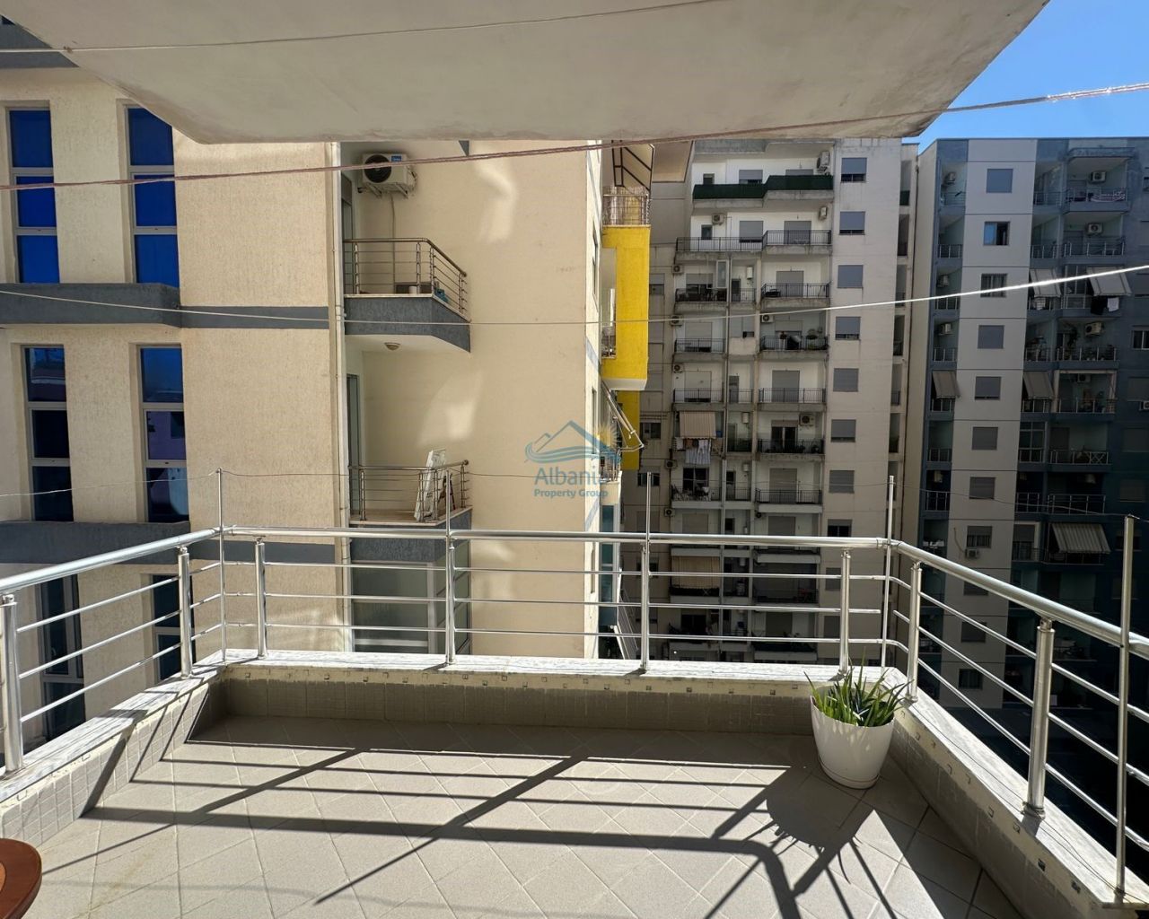 Appartamento In Affitto A Valona Albania